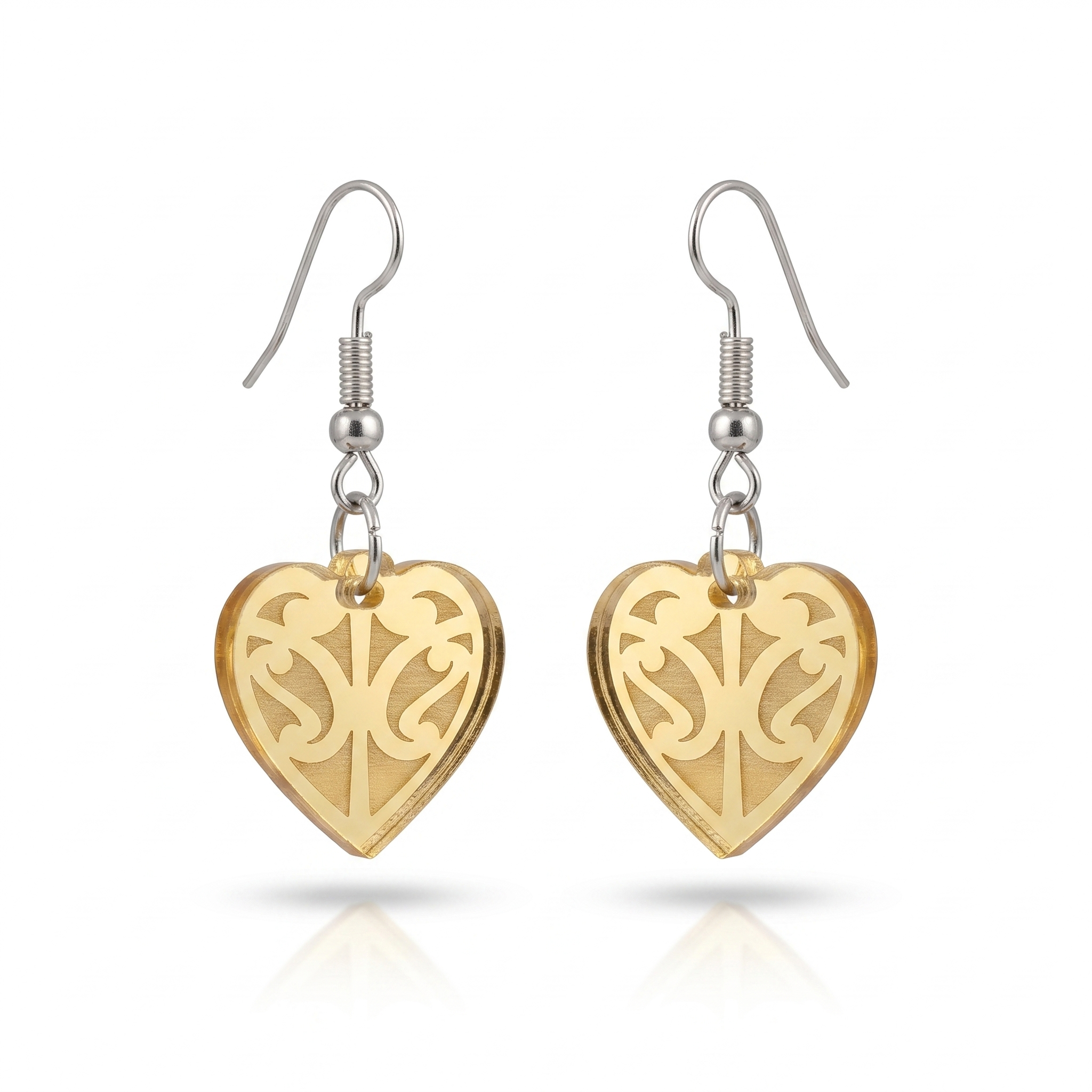 Kōwhaiwhai Heart Engraved