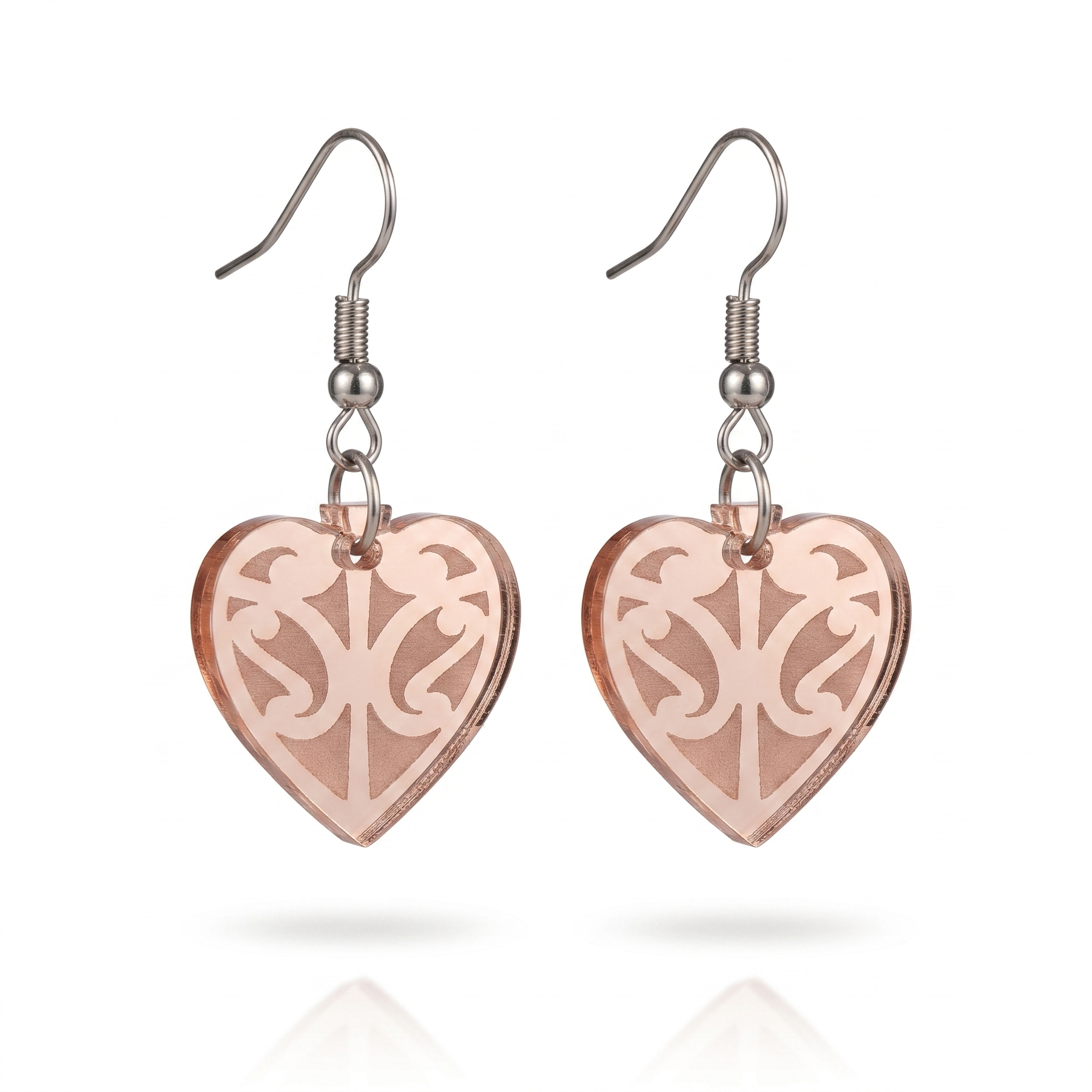 Kōwhaiwhai Heart Engraved